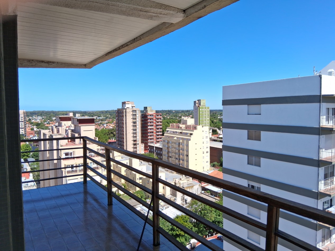 VENTA DEPARTAMENTO DE 3 AMBIENTES CON COCHERA