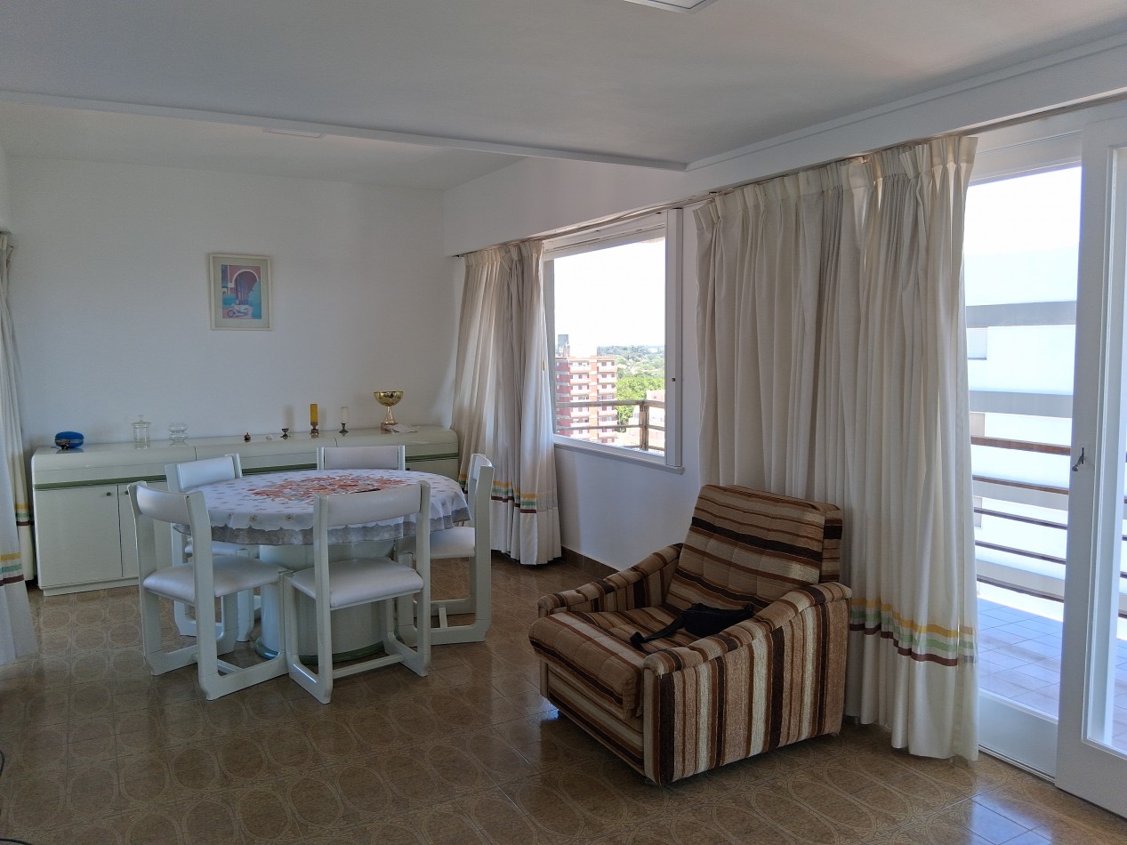 VENTA DEPARTAMENTO DE 3 AMBIENTES CON COCHERA