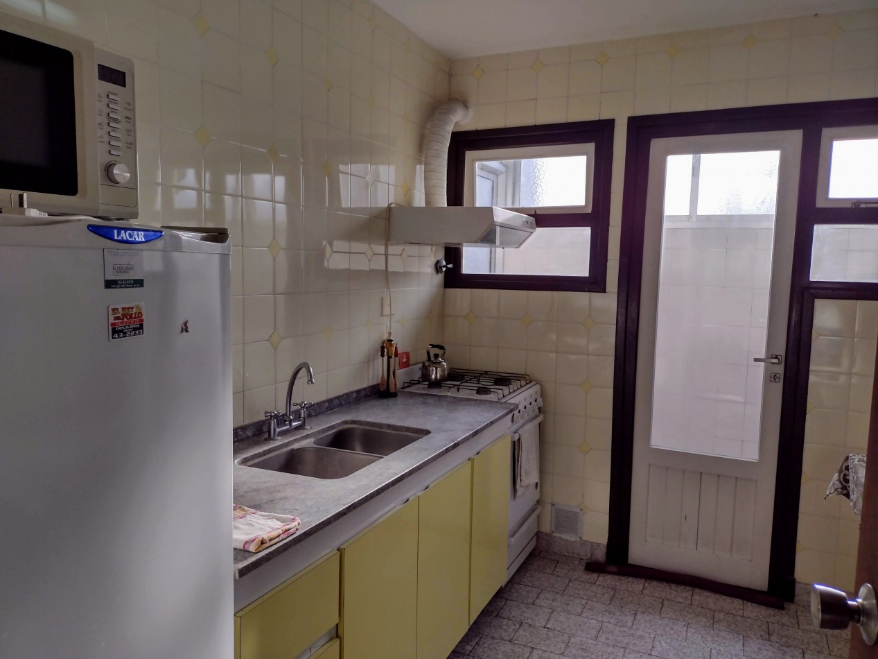 VENTA DEPARTAMENTO DE 4 AMBIENTES CON COCHERA 