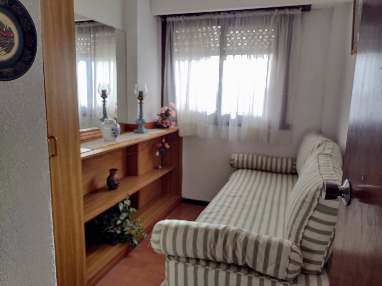VENTA DEPARTAMENTO DE 4 AMBIENTES CON COCHERA 