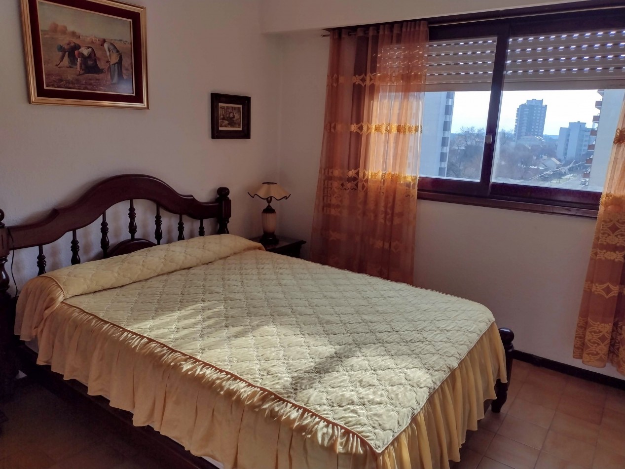 VENTA DEPARTAMENTO DE 4 AMBIENTES CON COCHERA 