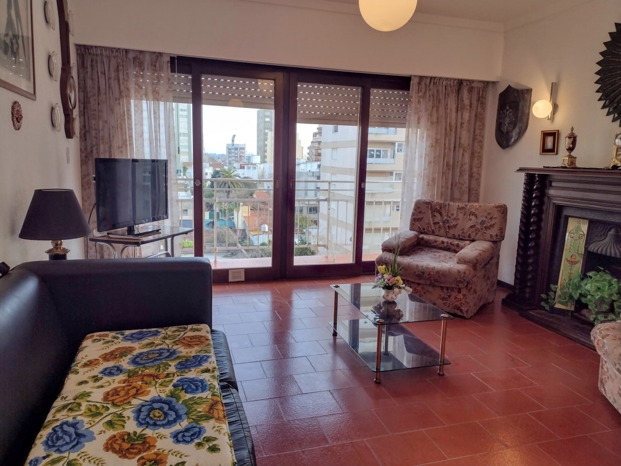 VENTA DEPARTAMENTO DE 4 AMBIENTES CON COCHERA 
