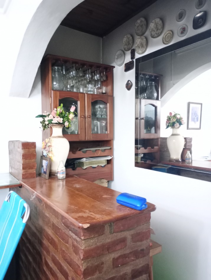 VENTA DE CASA DE 3 AMBIENTES ZONA 2