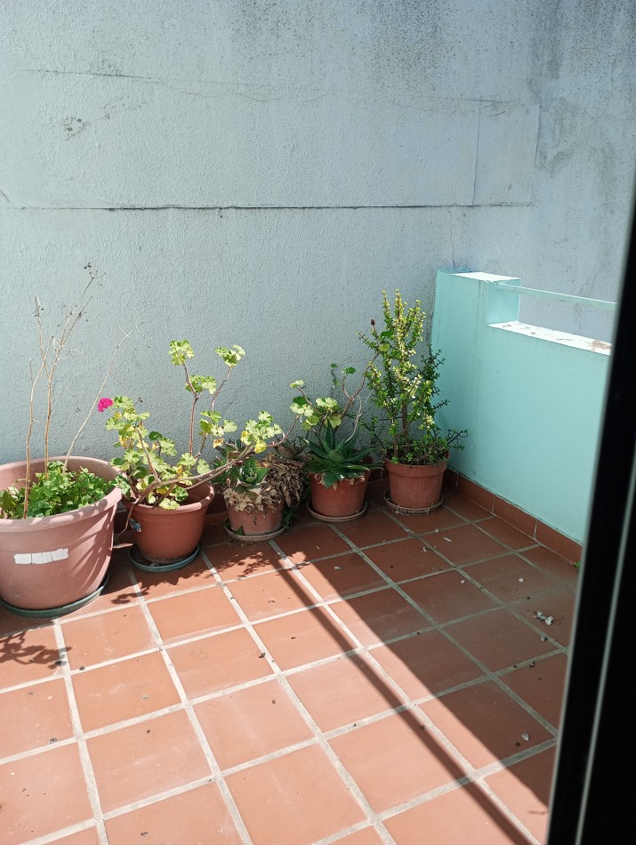 VENTA DE CASA DE 3 AMBIENTES ZONA 2