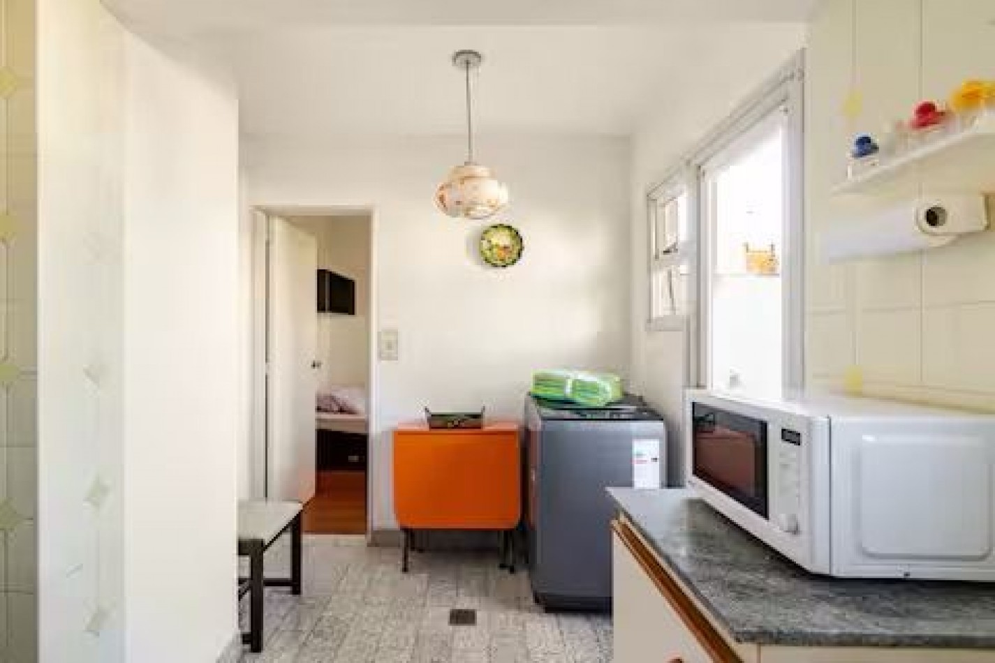 Se alquila departamento de 4 ambientes 