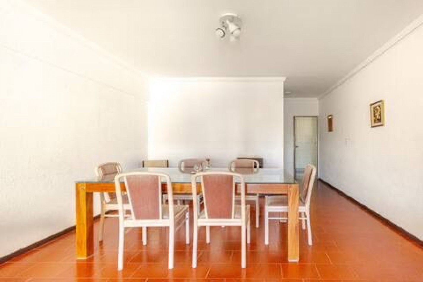 Se alquila departamento de 4 ambientes 