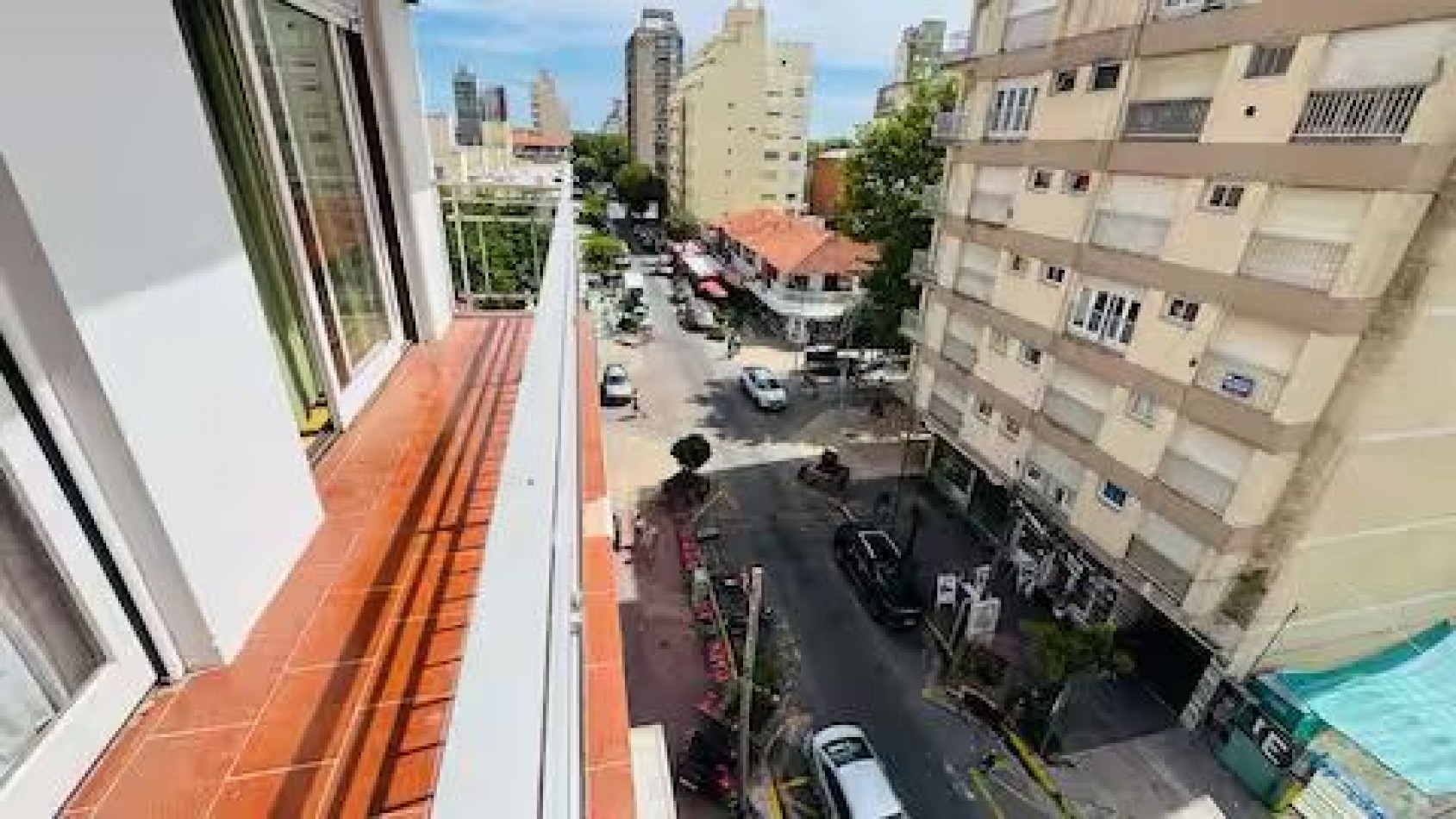 Se alquila departamento de 4 ambientes 