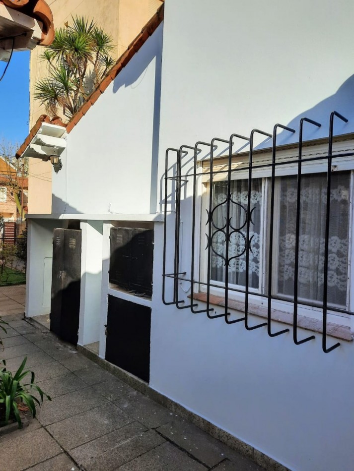 Vendo casa 2 ambientes 