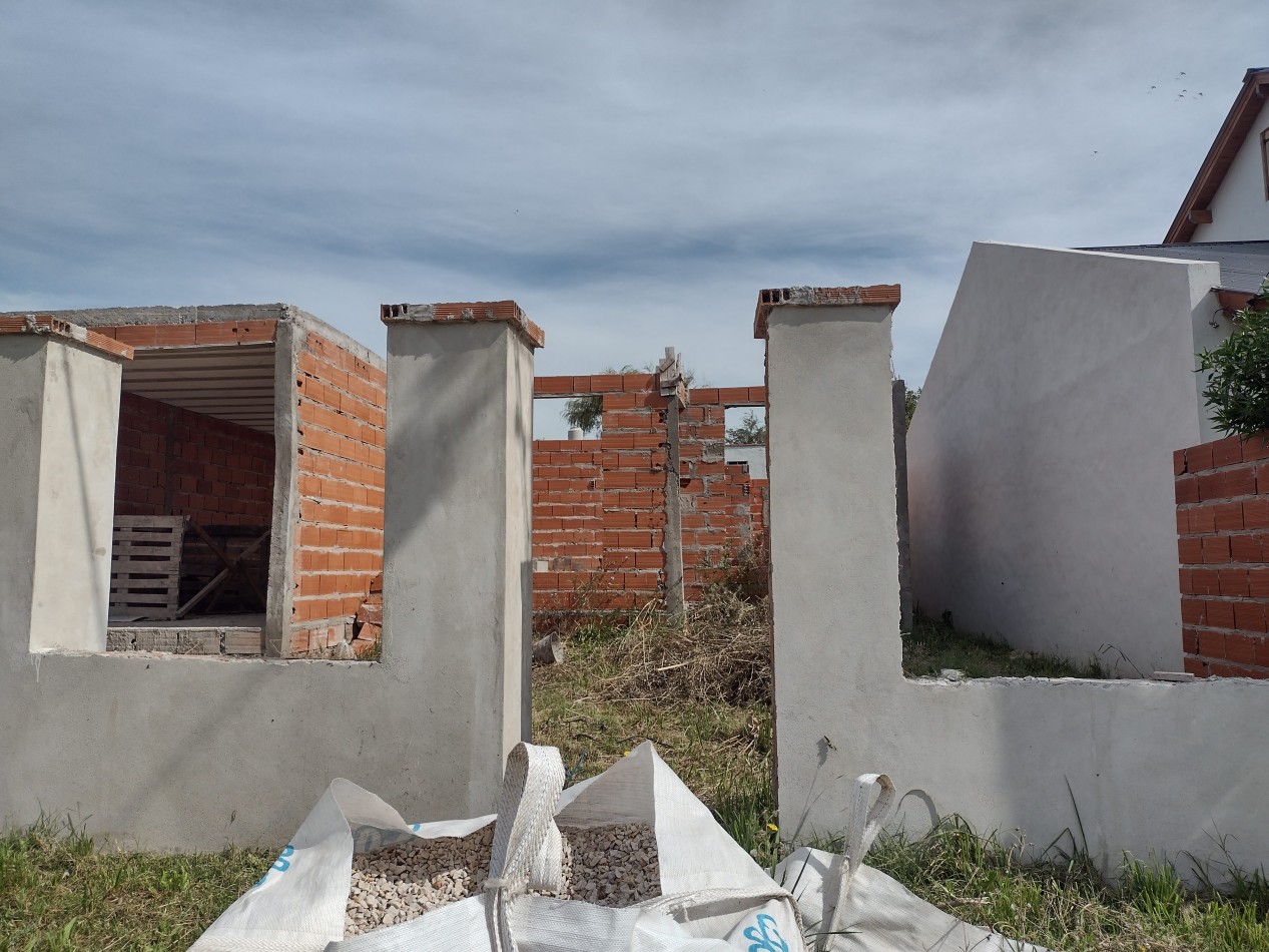 Venta de terreno con estructura