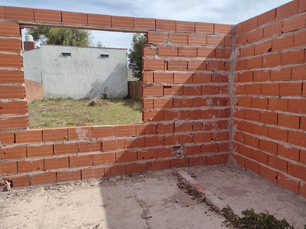 Venta de terreno con estructura