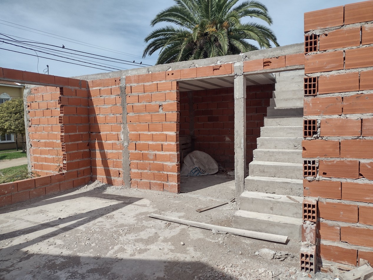 Venta de terreno con estructura