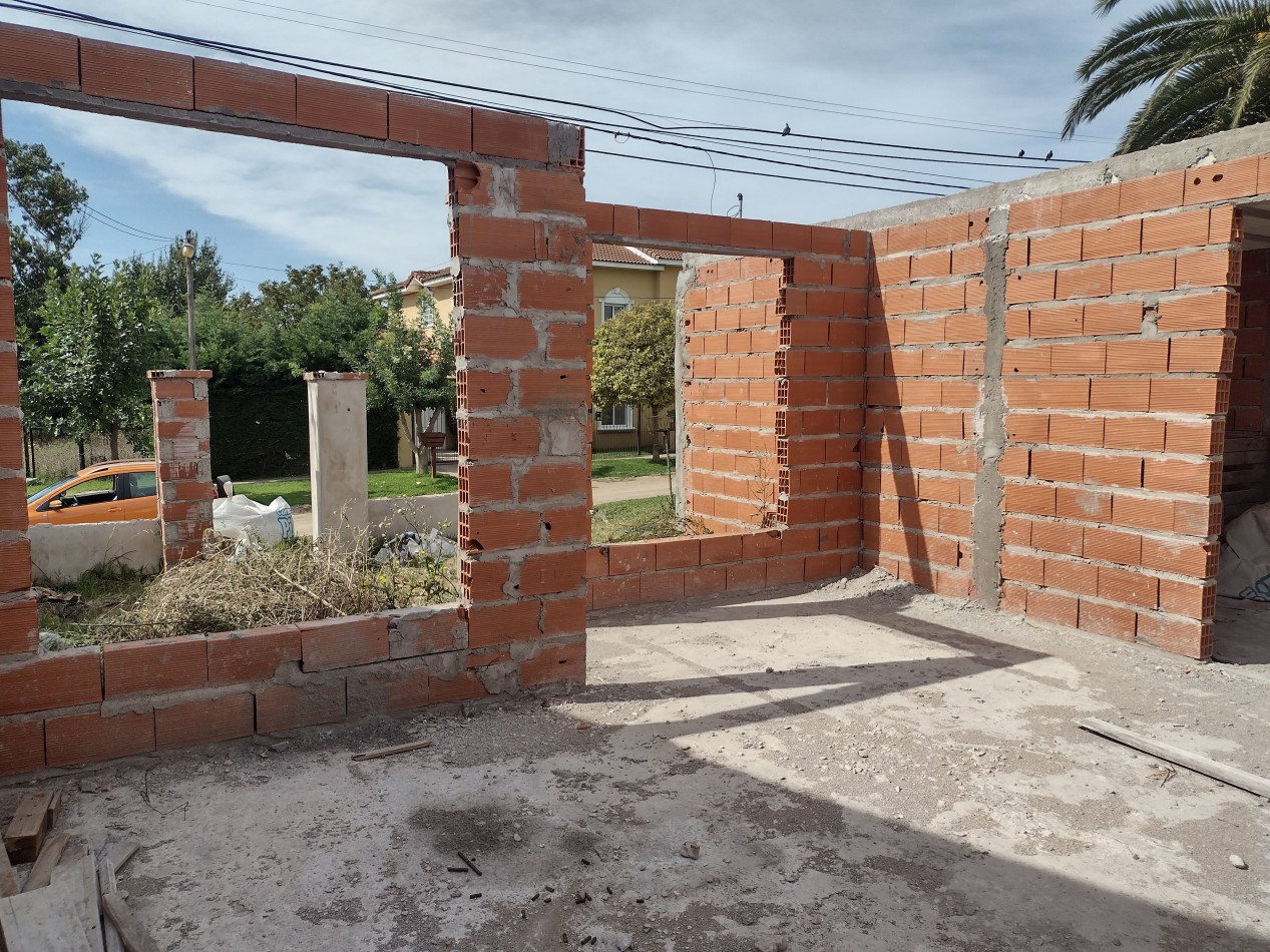 Venta de terreno con estructura