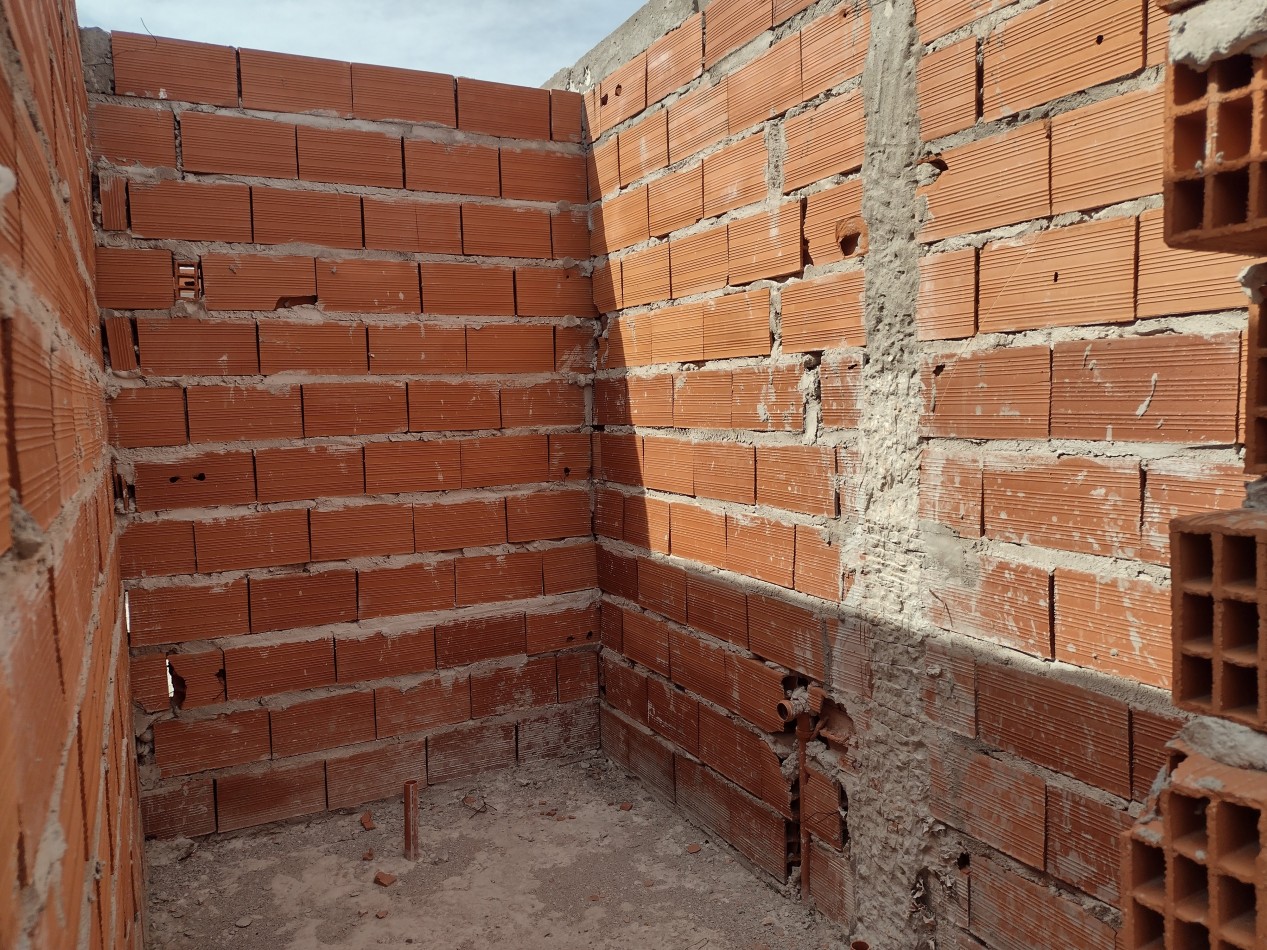 Venta de terreno con estructura