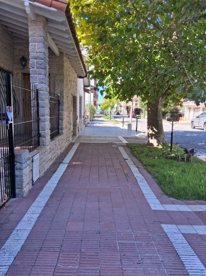 Vendo casa 2 ambientes 