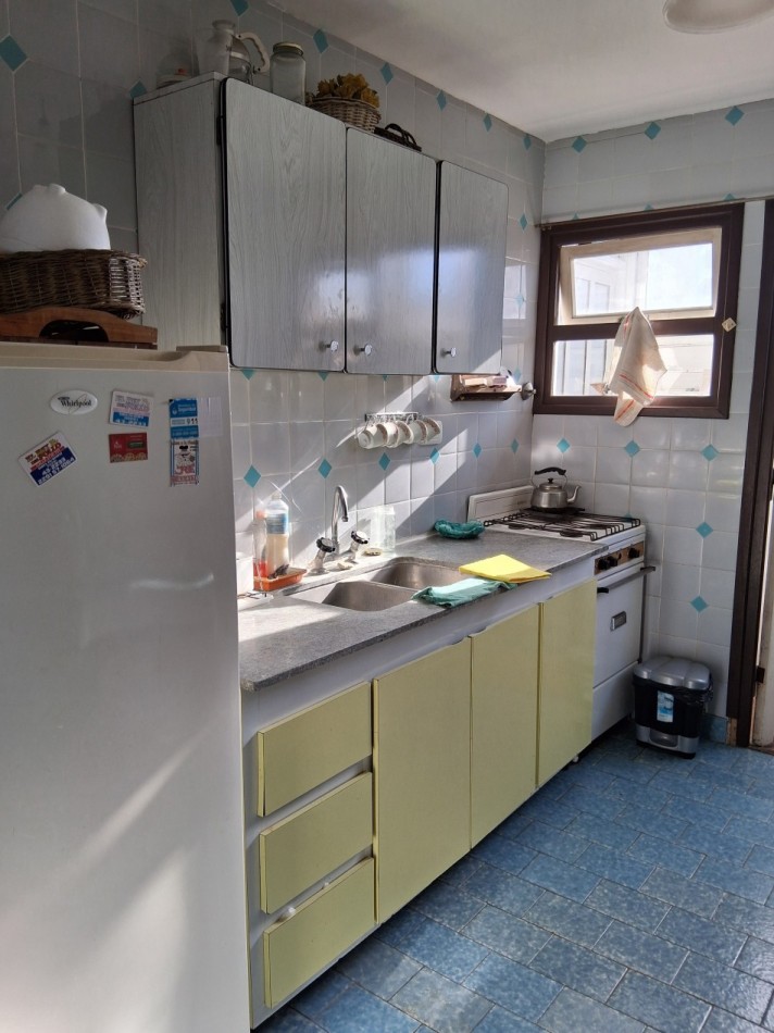 Alquilo departamento de 4 ambientes en zona 1 Miramar