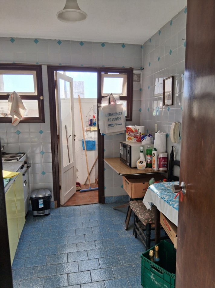 Alquilo departamento de 4 ambientes en zona 1 Miramar