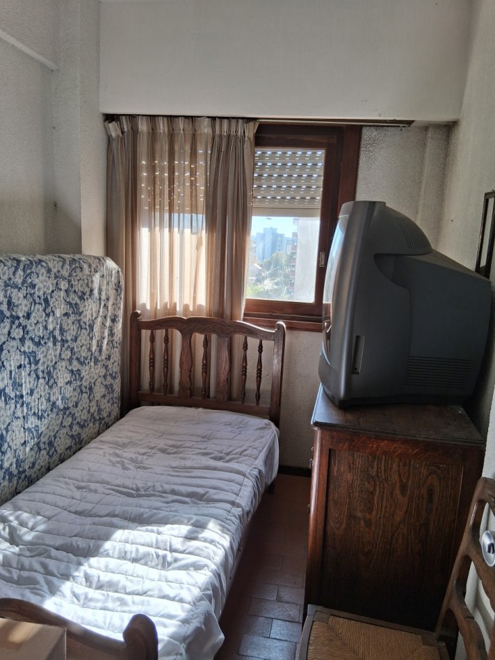 Alquilo departamento de 4 ambientes en zona 1 Miramar