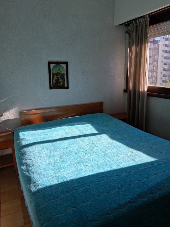 Alquilo departamento de 4 ambientes en zona 1 Miramar