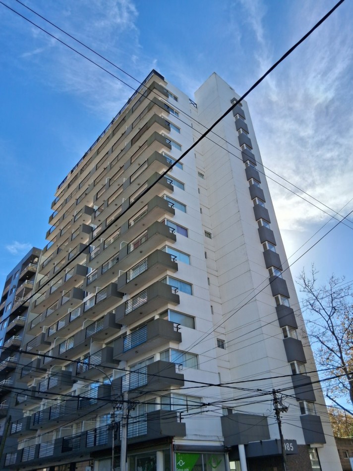 Venta departamento 3 ambientes con cochera