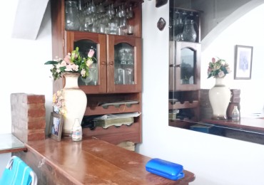 VENTA DE CASA DE 3 AMBIENTES ZONA 2