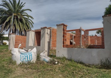Venta de terreno con estructura